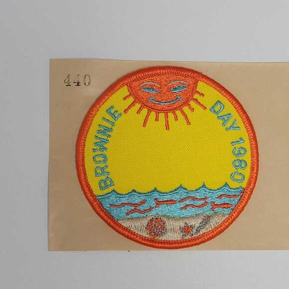 Brownie Day Patch, 1980 - Picture 5 of 5